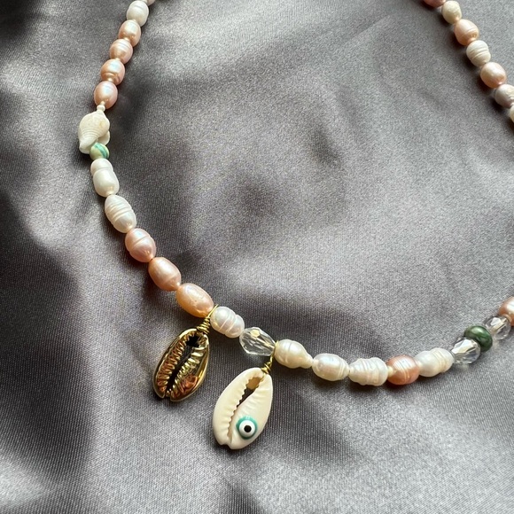 Seashell pearl necklace - Picture 6 of 7